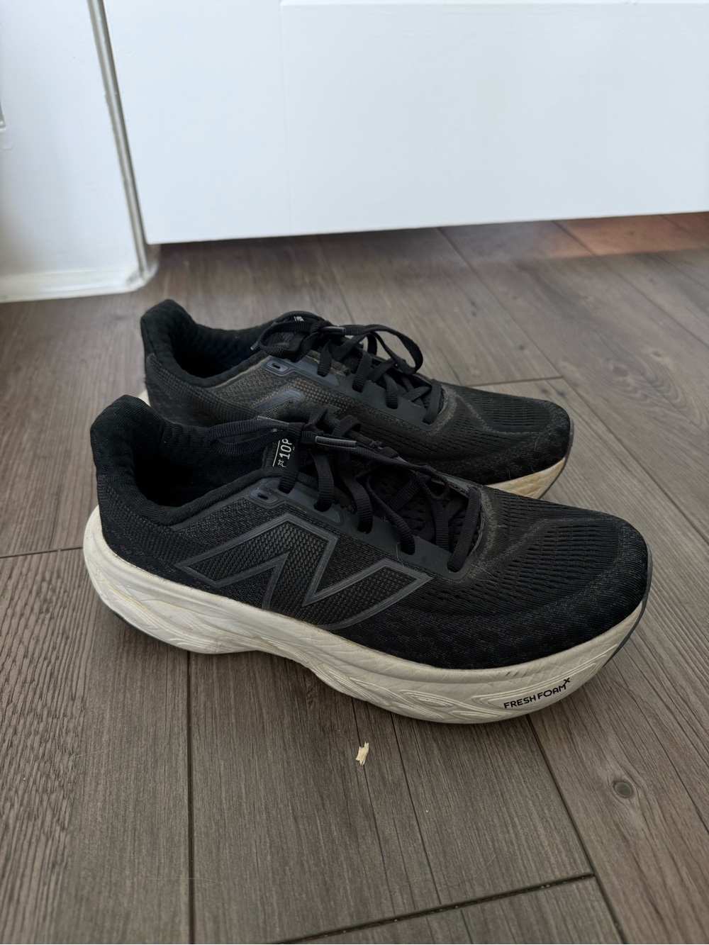 New Balance 1080s - Black & White